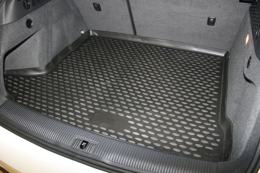 Коврик в багажник AUDI Q3, 2011->, кросс., 1 шт. (полиуретан)