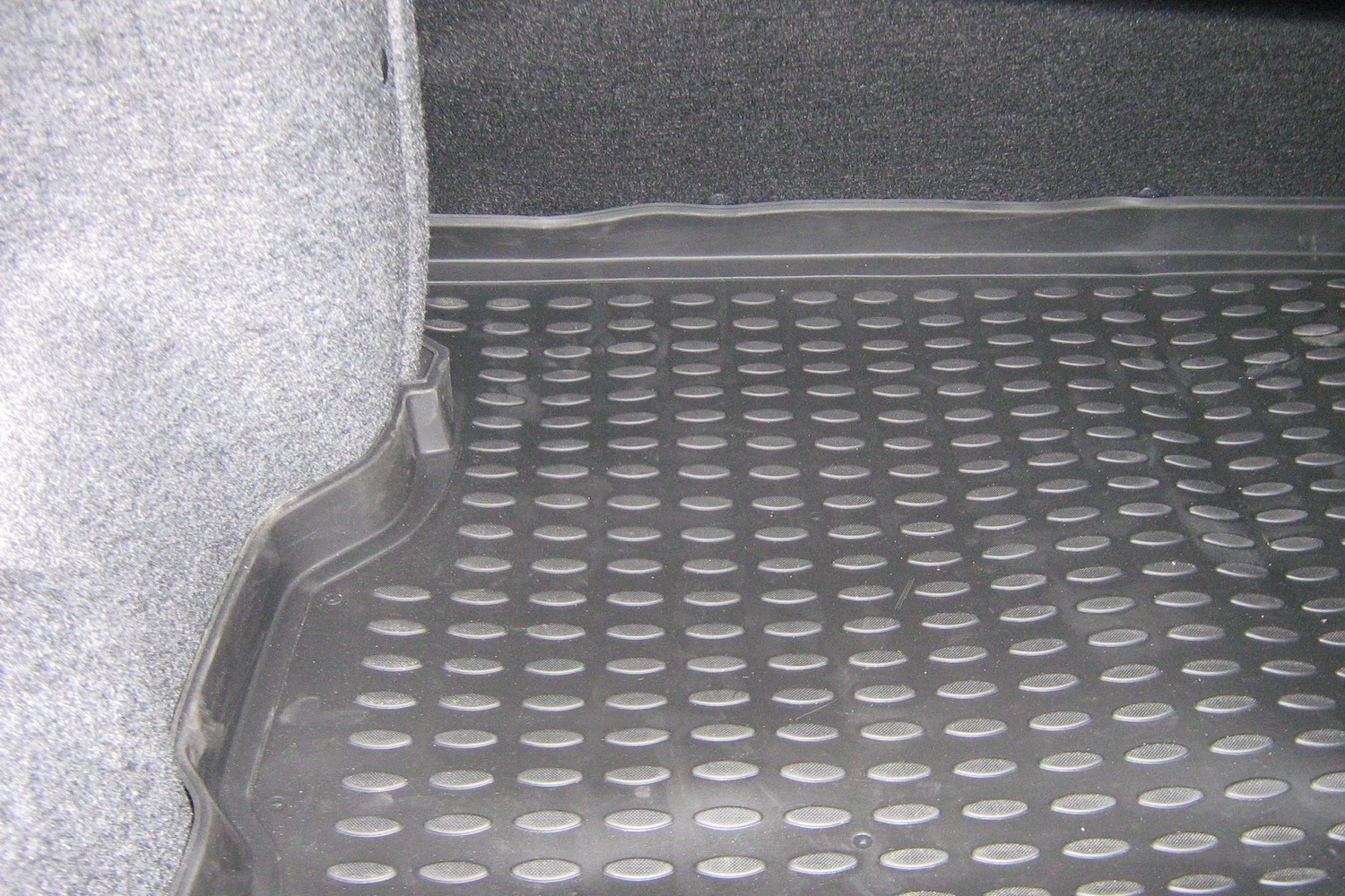 Коврик в багажник GEELY Otaka 2007->, сед. (полиуретан)