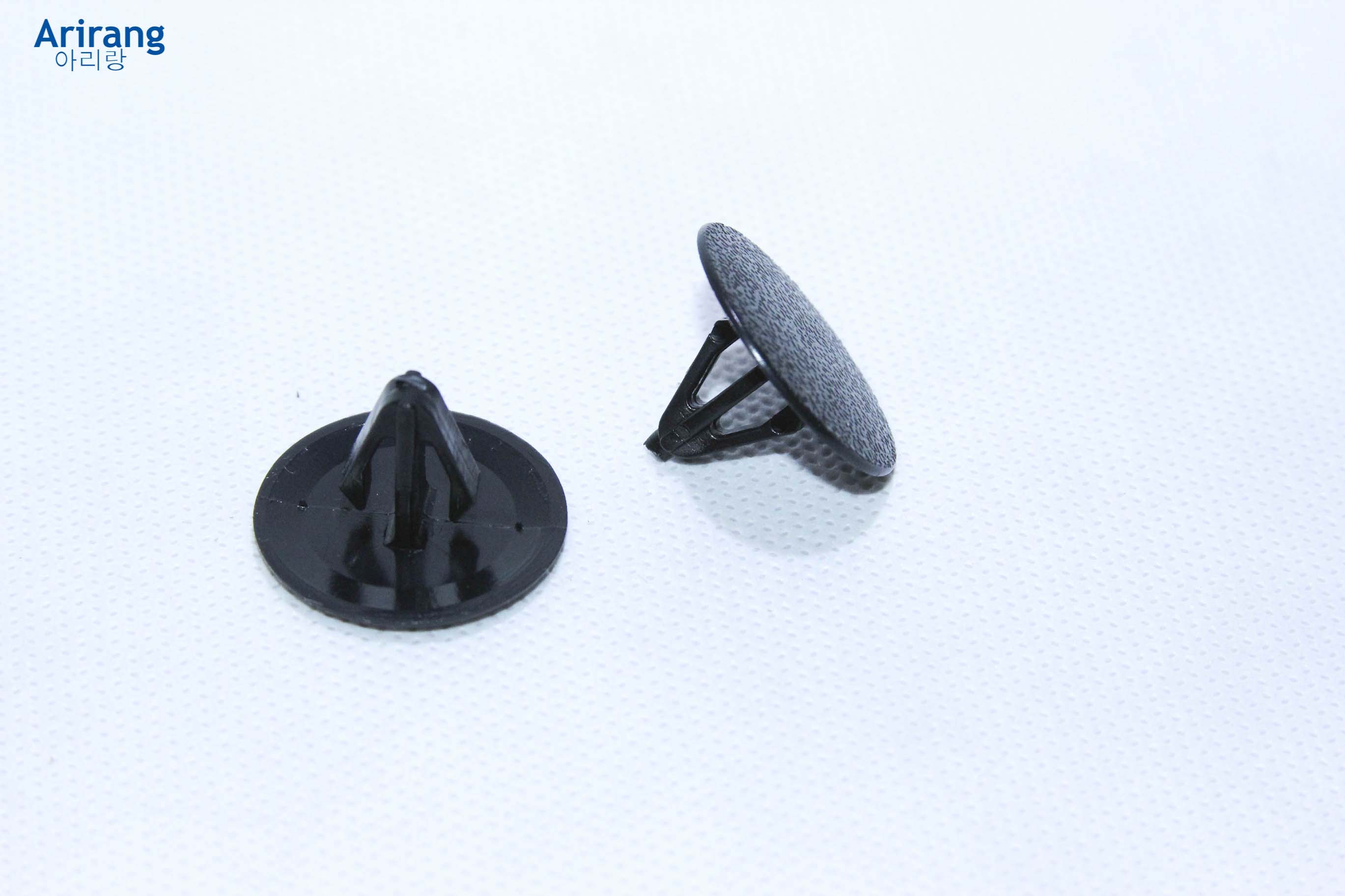 Клипсы солярис артикул. Клипсы шумоизоляции капота hyundai accent. Клипса обшивки багажника hyundai solaris 2013. Клипса двери шевроле круз. Пистоны для бампера хендай солярис 2013.