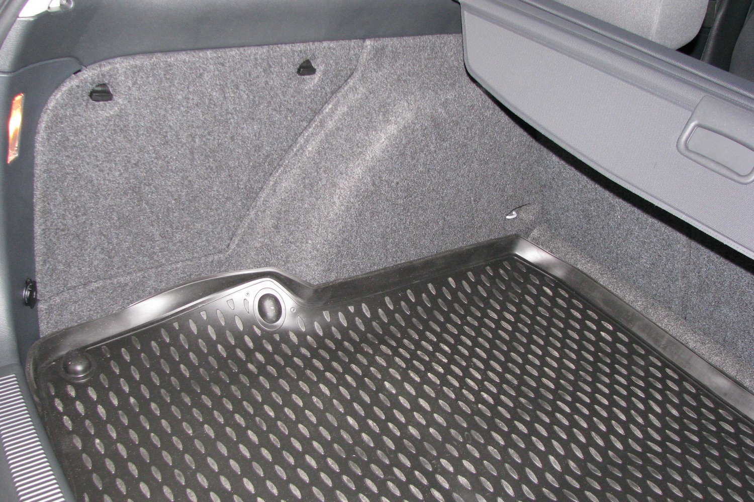 Коврик в багажник SKODA Octavia II 2007-2014, ун. (полиуретан)