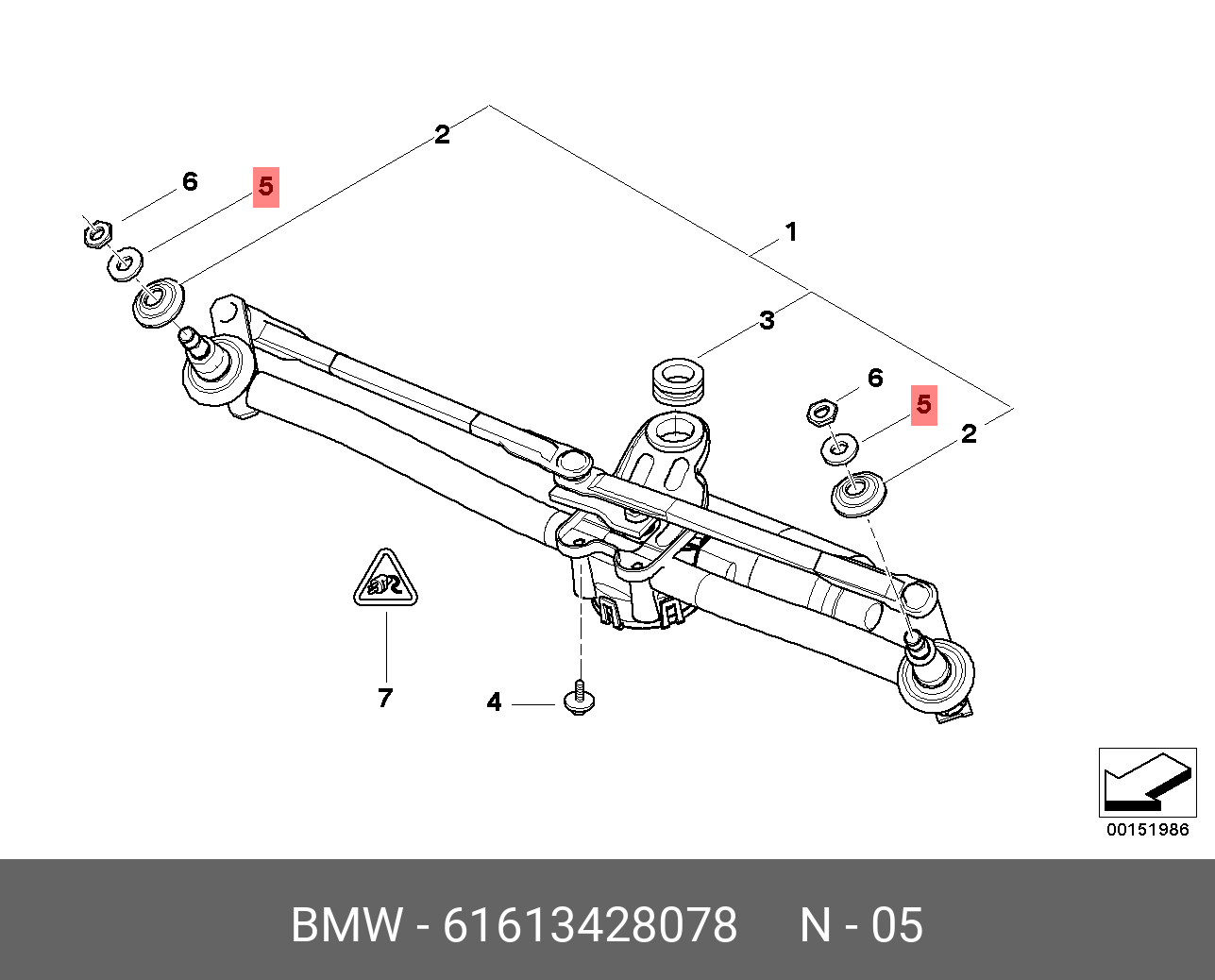 3.428. Е 83 втулка привод дворников. Трапеция BMW e83. BMW 61 61 7 051 669 рычажный механизм стеклоочистителя. Трапеция БМВ х3 е83.