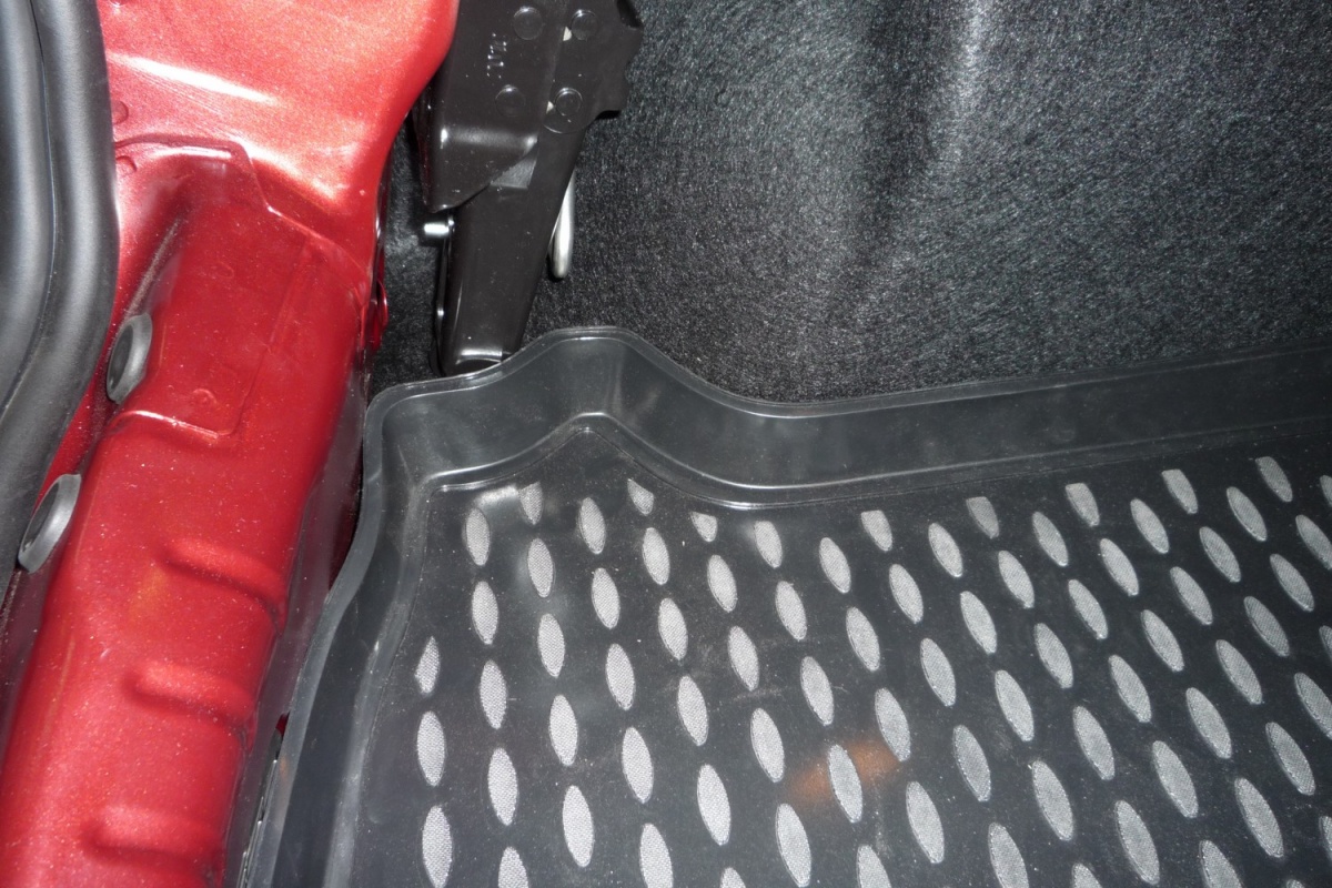Коврик в багажник RENAULT Sandero 2010-2014, хб. (пластик)